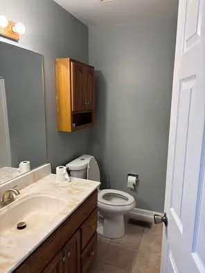 $2,350 | 275 King's Mill Court, Unit D1, Schaumburg, IL 60193