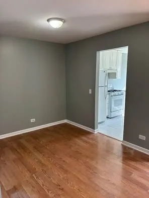 $2,350 | 275 King's Mill Court, Unit D1, Schaumburg, IL 60193