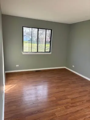 $2,350 | 275 King's Mill Court, Unit D1, Schaumburg, IL 60193