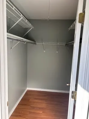 $2,350 | 275 King's Mill Court, Unit D1, Schaumburg, IL 60193