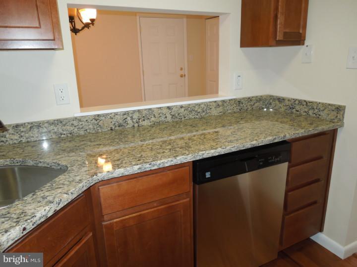 4709 B Dunbarton Road Mount Laurel, NJ 08054 - Photo 8 of 25 Kitchen