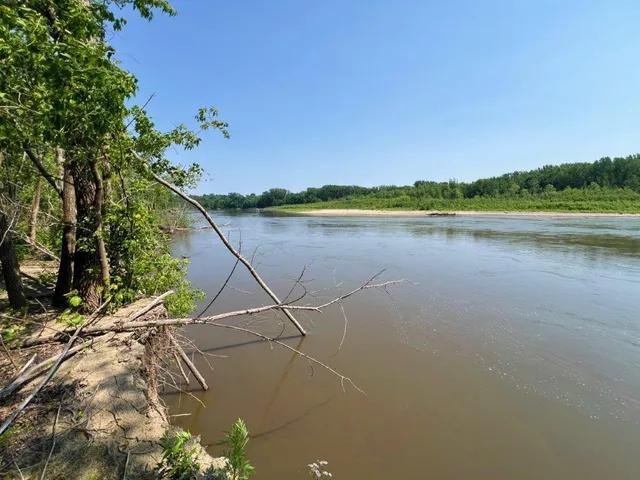 $294,000 | 93 Henderson Twp Mn 56058, Le Sueur, MN 56058