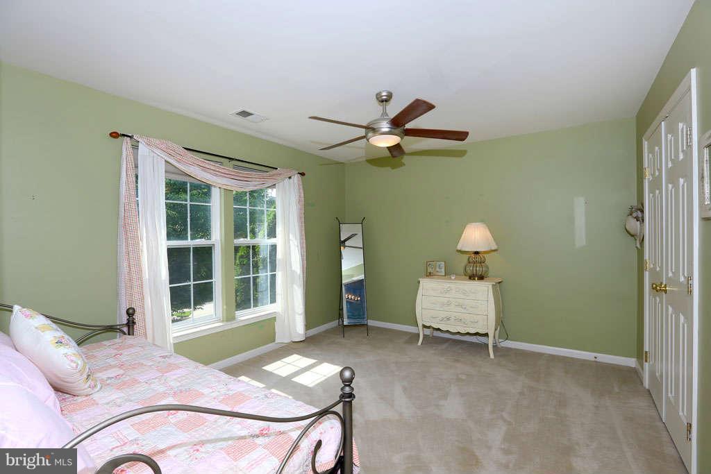 449 Highland Ridge Avenue Gaithersburg, MD 20878 - Photo 11 of 30 Bedroom 1