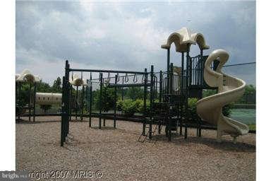 449 Highland Ridge Avenue Gaithersburg, MD 20878 - Photo 29 of 30 Community playgrounds