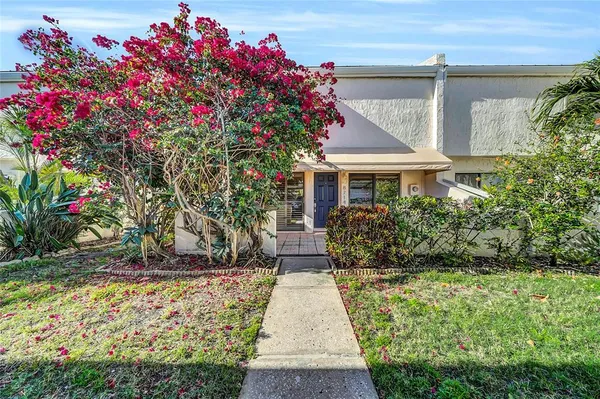 $3,000 | 8714 Cove Court, Tampa, FL 33615