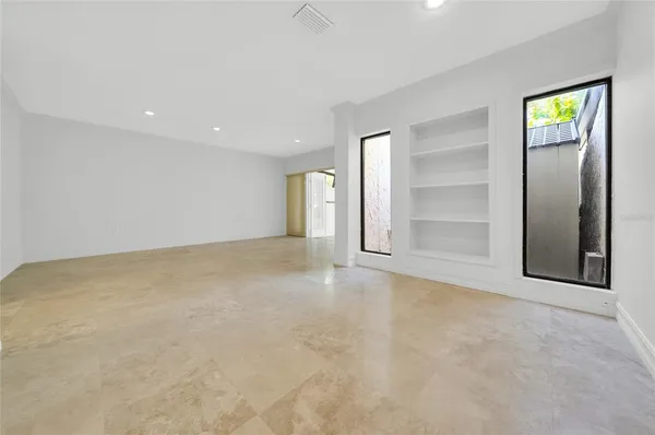 $3,000 | 8714 Cove Court, Tampa, FL 33615