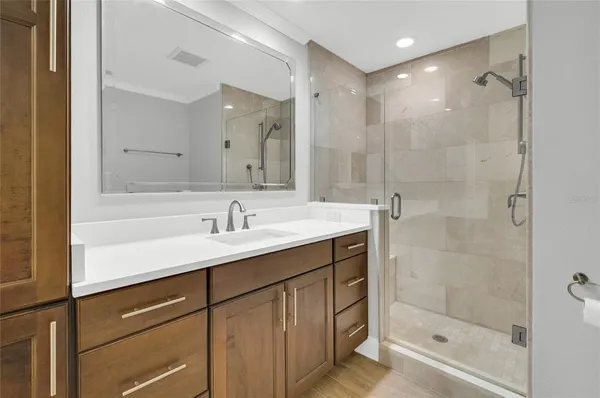 $3,000 | 8714 Cove Court, Tampa, FL 33615