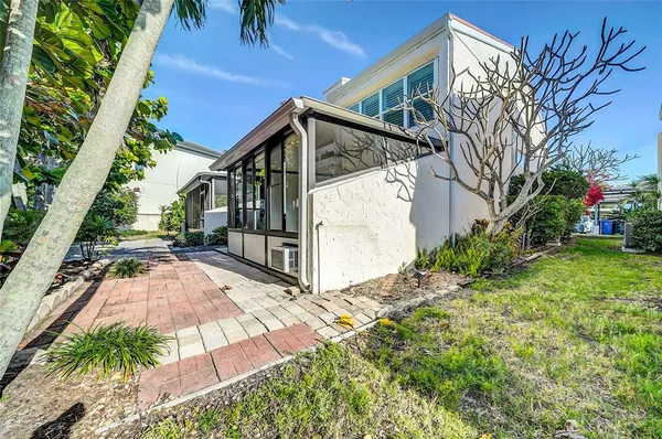 $3,000 | 8714 Cove Court, Tampa, FL 33615