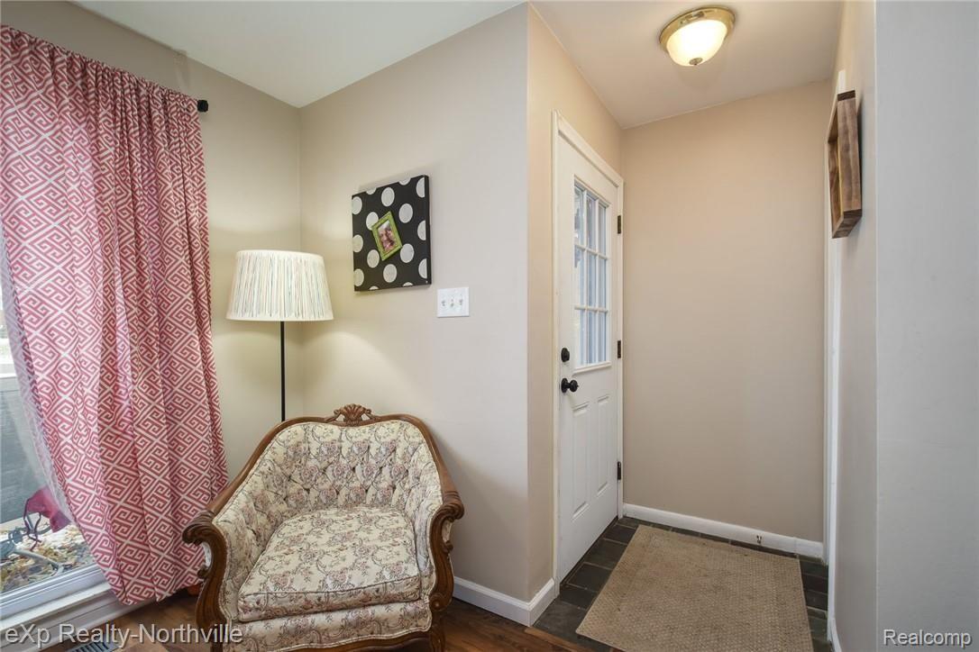 28471 Thorny Brae Road Farmington, MI 48331 - Photo 18 of 27 DSC_7491-Edit.jpg