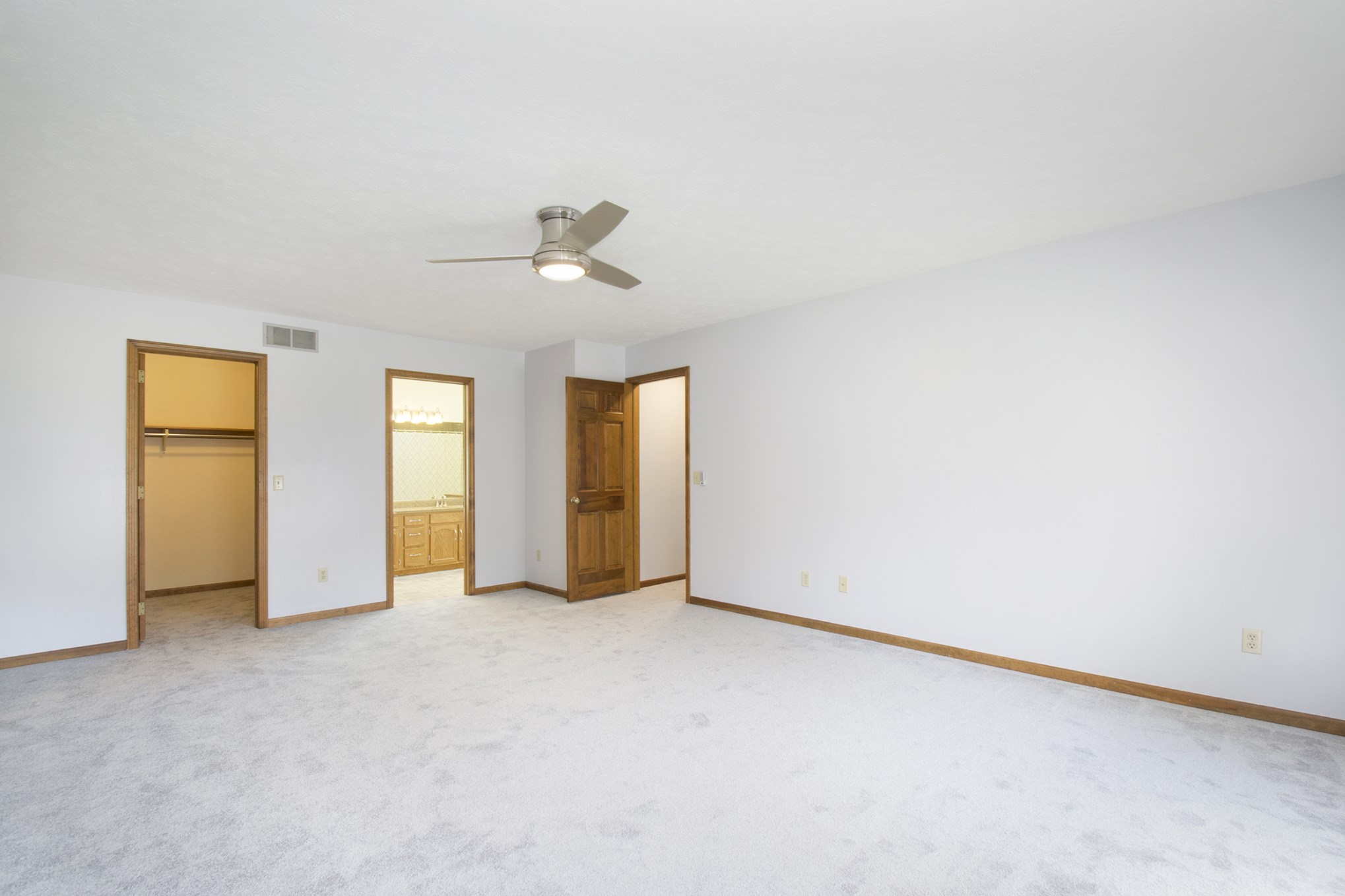 15743 Hunting Ridge Trail Granger, IN 46530 - Photo 15 of 36 Gallery Image 15