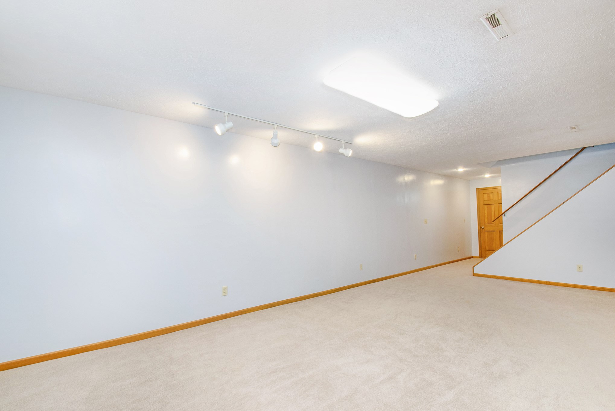 15743 Hunting Ridge Trail Granger, IN 46530 - Photo 35 of 36 Gallery Image 35