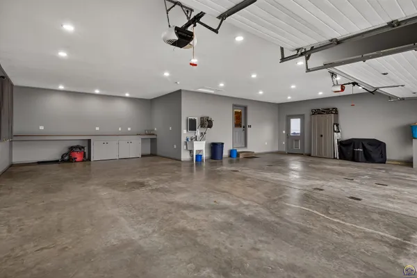 $994,900 | 21830 P Road, Holton, KS 66436