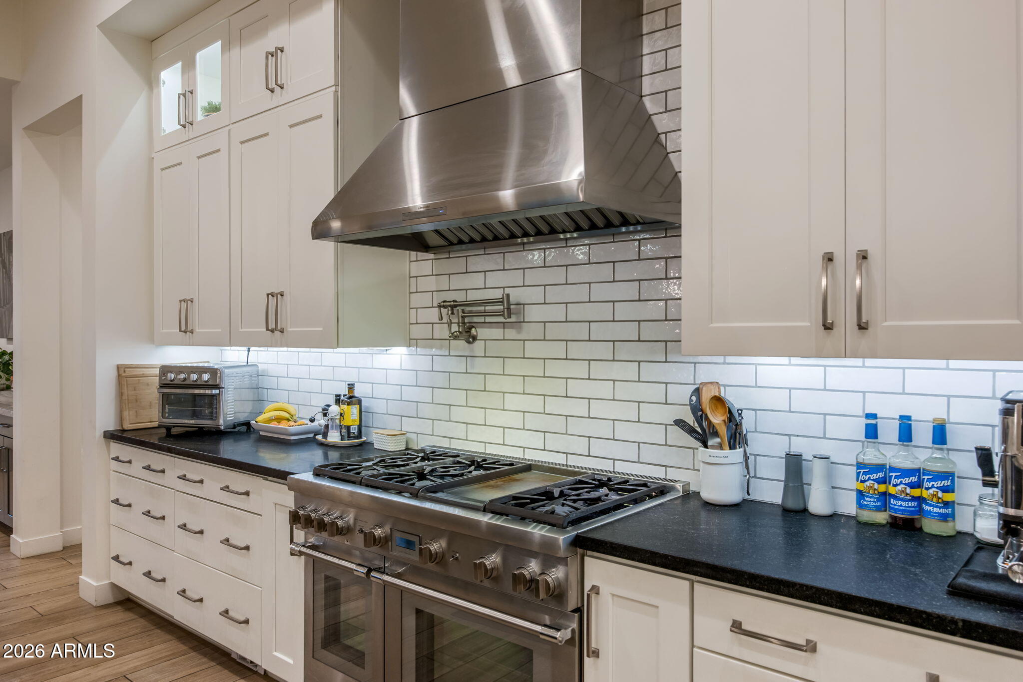 1732 East Gillcrest Road Gilbert, AZ 85298 - Photo 4 of 63 Gourmet Chef's Kitchen
