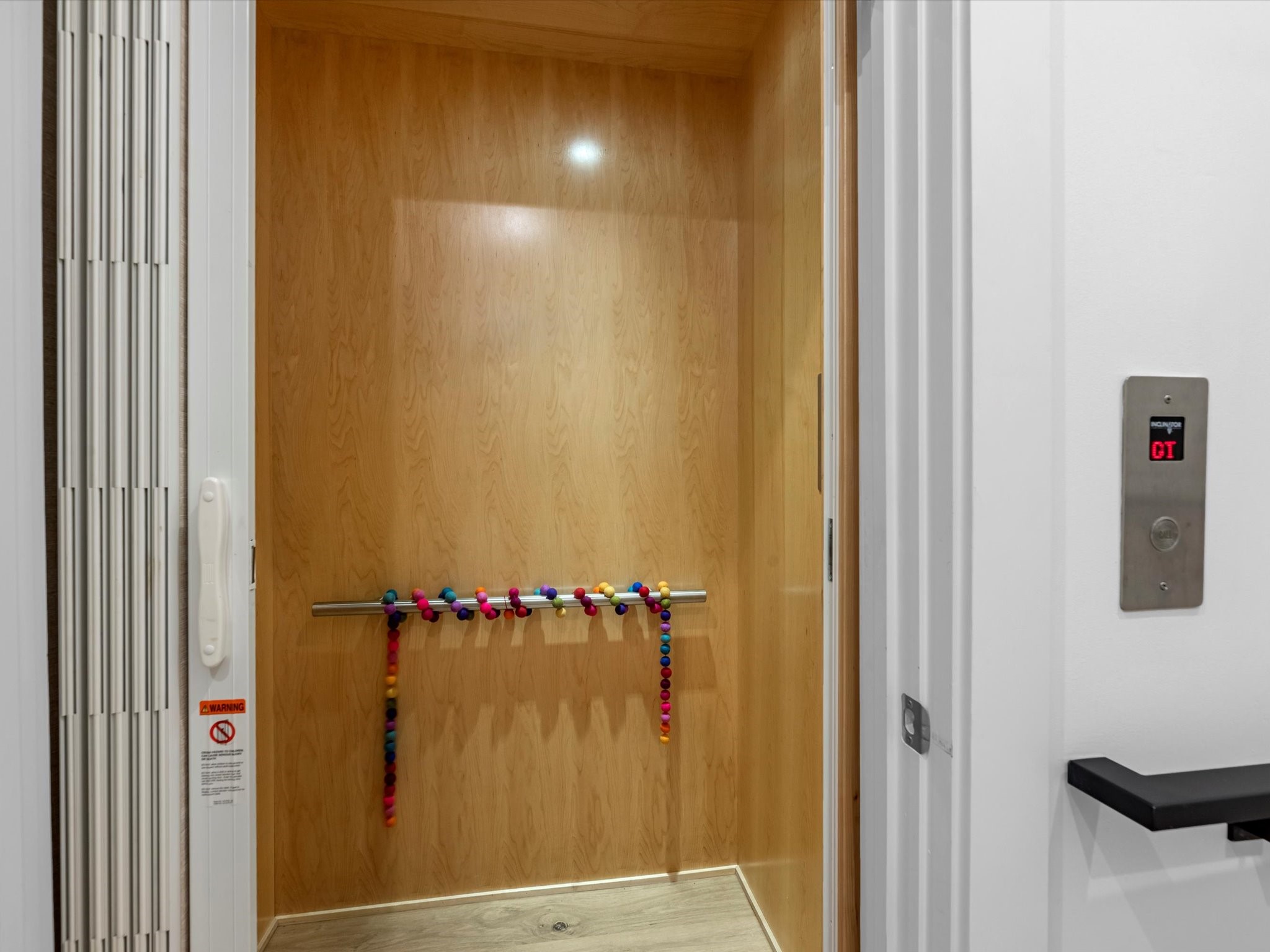 6404 Haskell Street Houston, TX 77007 - Photo 18 of 35 Private elevator providing access to all levels