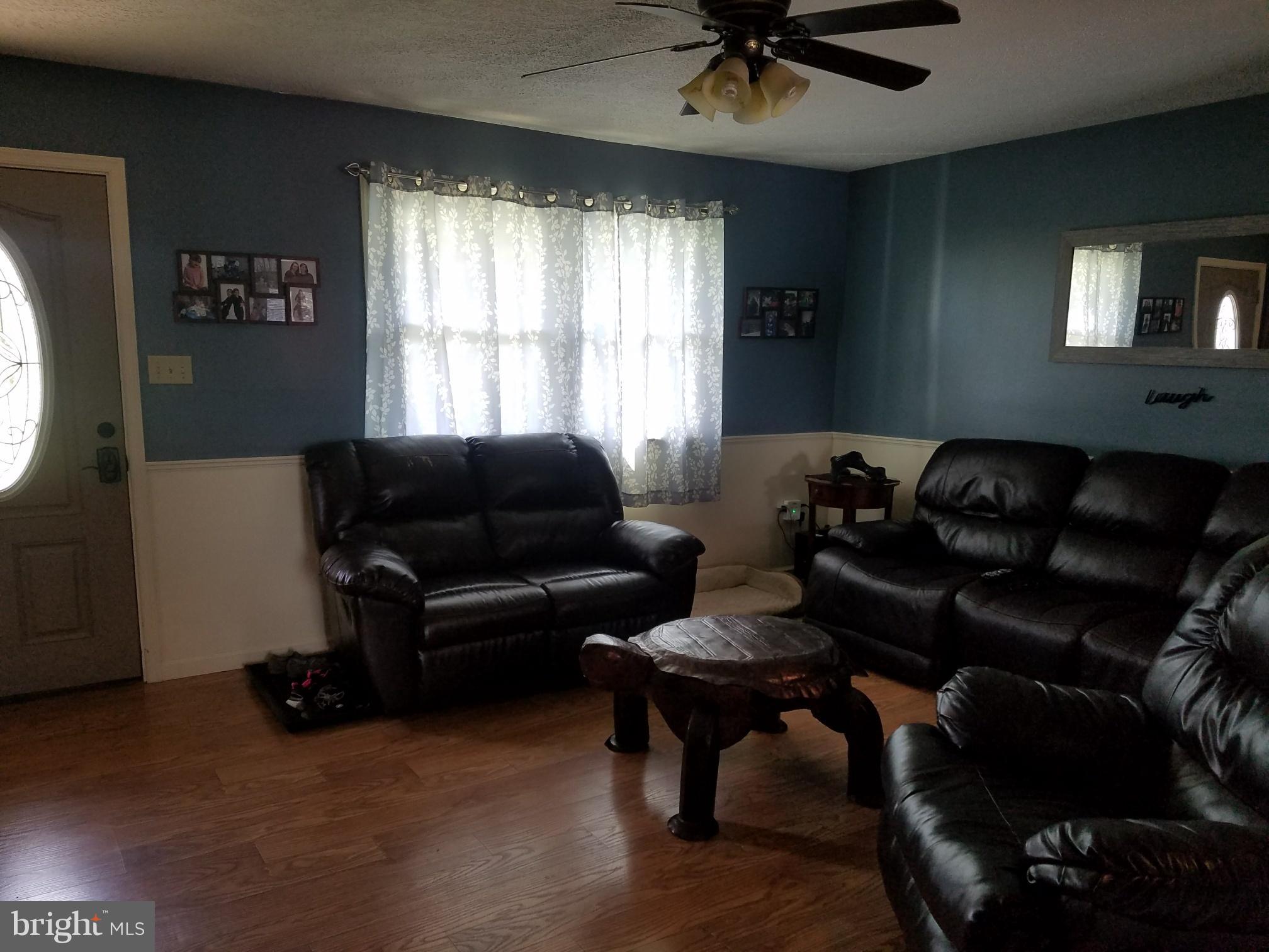 132 Sharon Street Rising Sun, MD 21911 - Photo 4 of 10 Living Room
