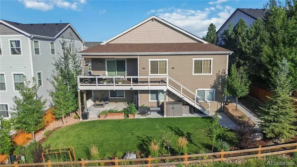 an aerial view of multiple house