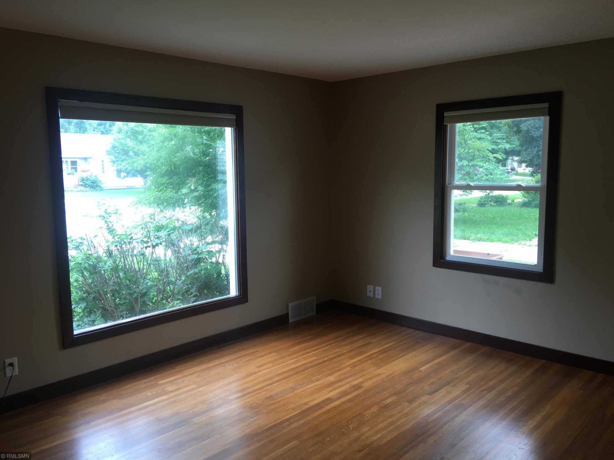 911 16th Avenue Northeast Rochester, MN 55906 - Photo 2 of 16 Gallery Image 2