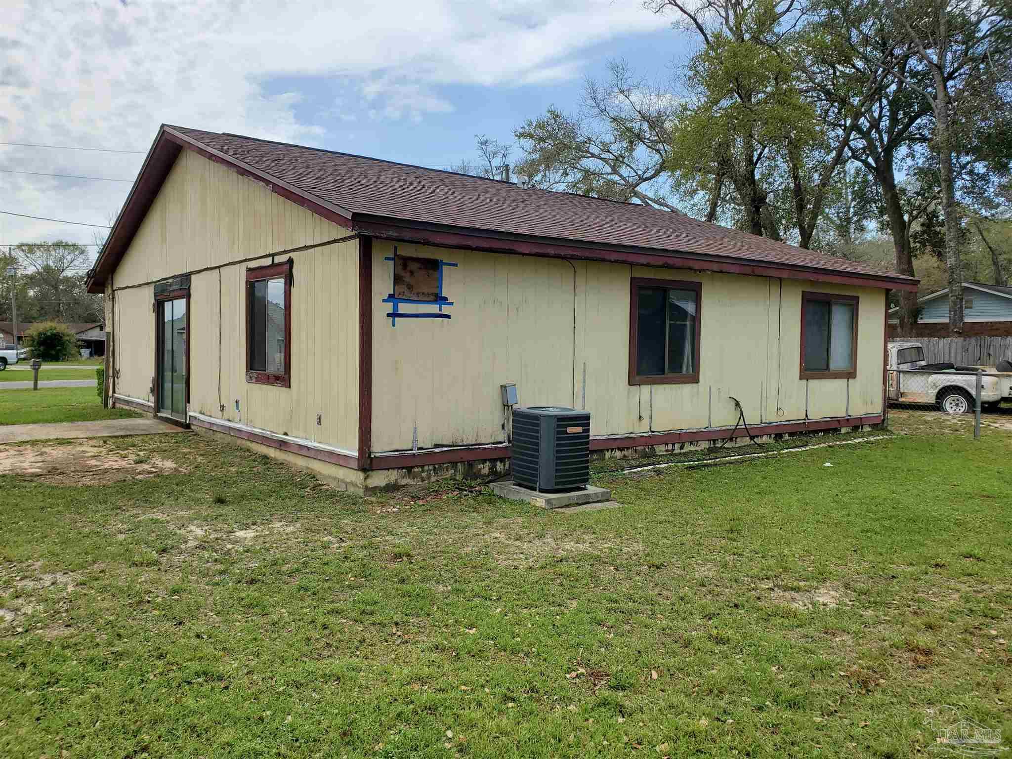 4270 East Sea Port Road Milton, FL 32571 - Photo 11 of 40 Gallery Image 11