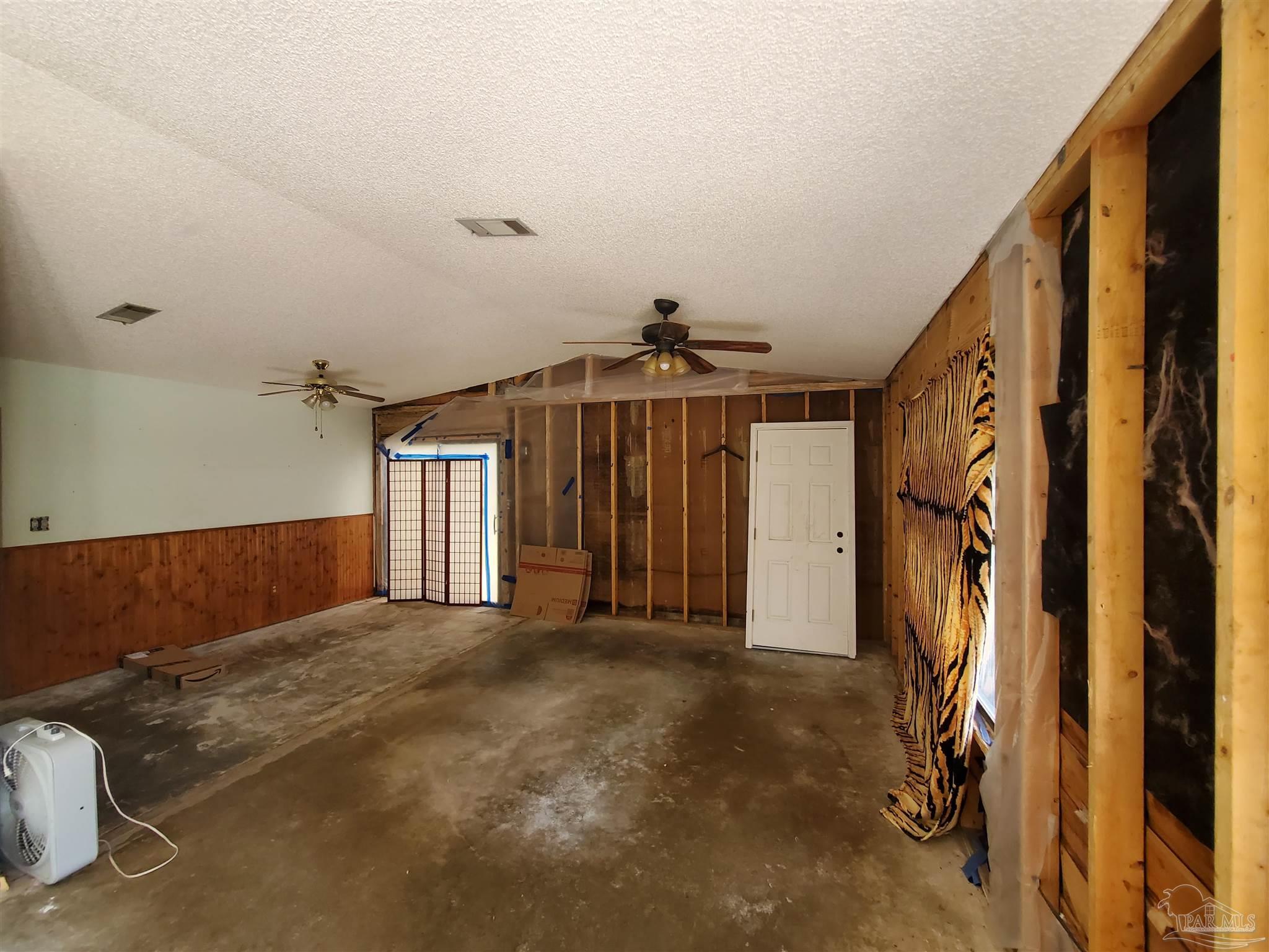 4270 East Sea Port Road Milton, FL 32571 - Photo 18 of 40 Gallery Image 18