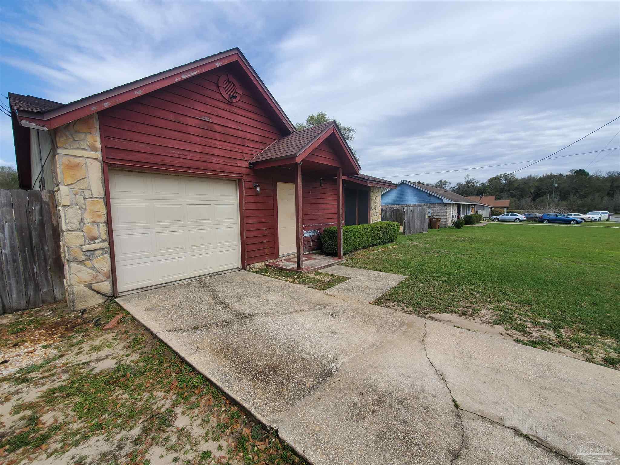4270 East Sea Port Road Milton, FL 32571 - Photo 5 of 40 Gallery Image 5