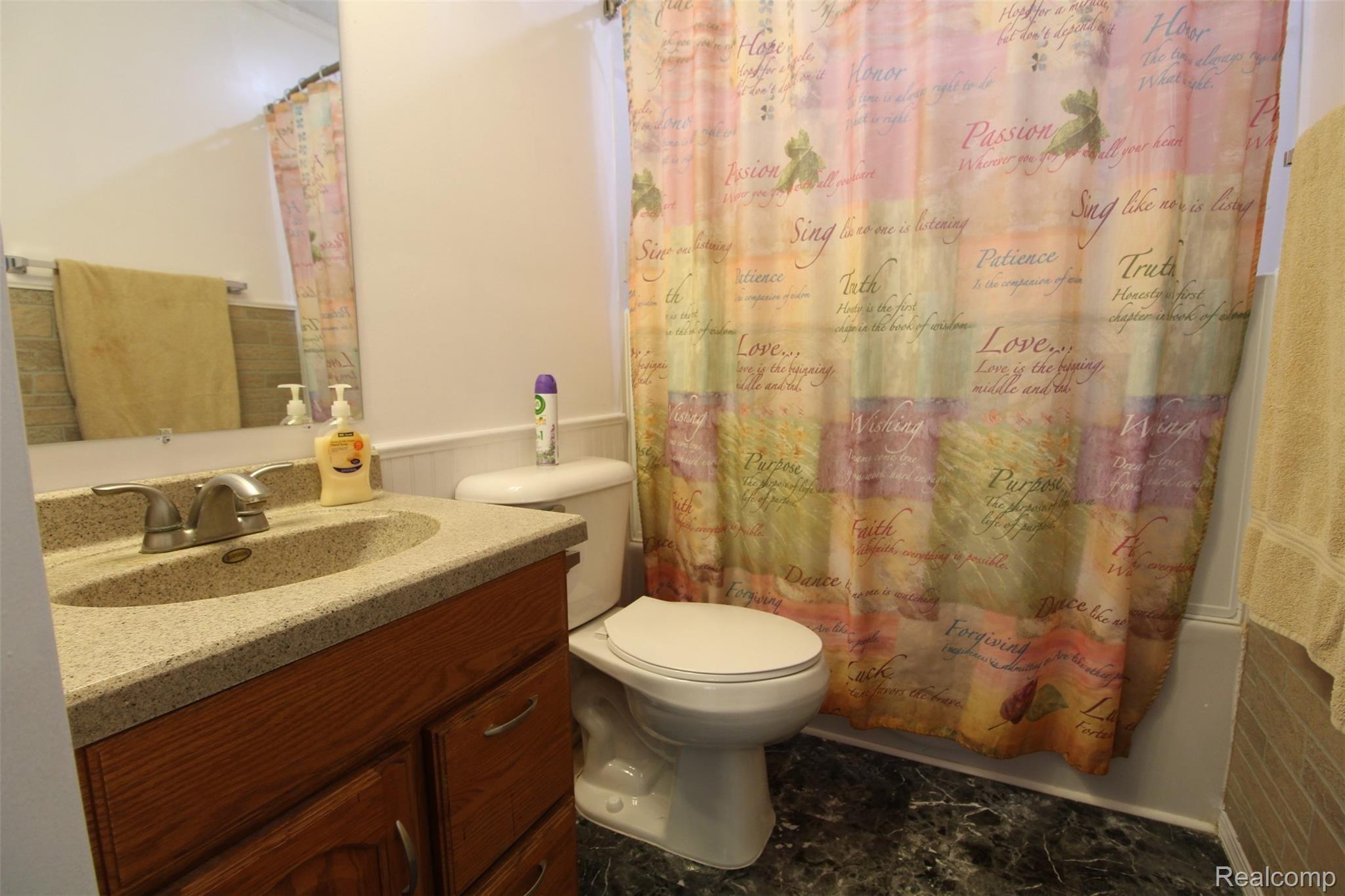 924 South Wilder Road Lapeer, MI 48446 - Photo 16 of 41 IMG_5075.JPG
