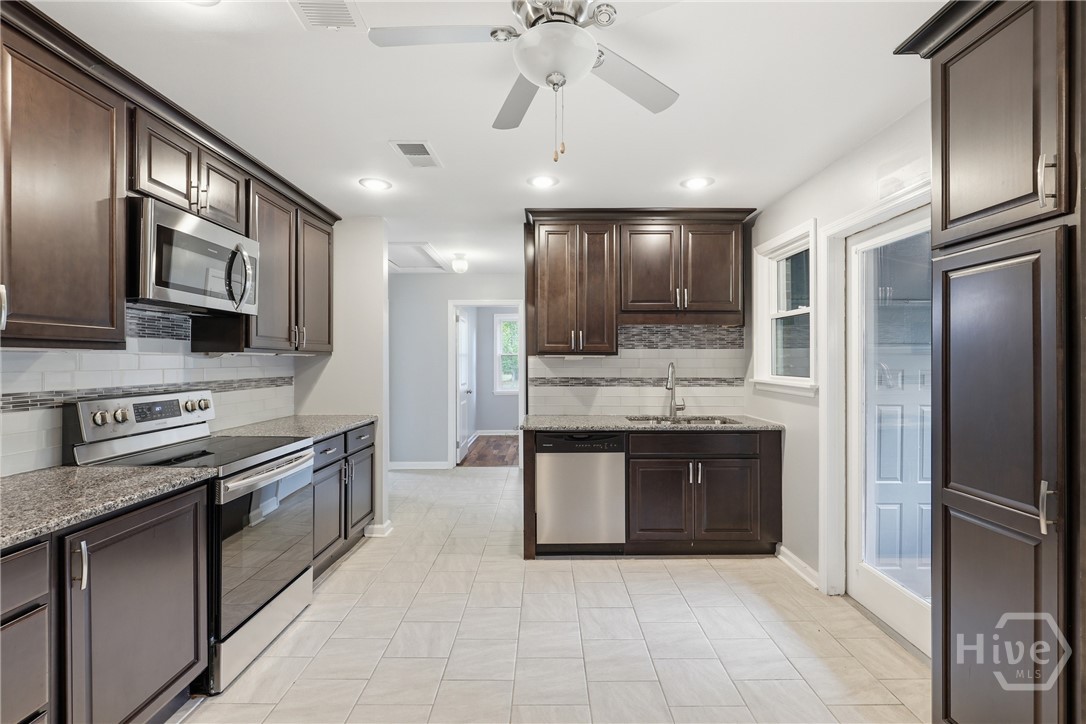 22010 Highway 46 Pembroke, GA 31321 - Photo 20 of 57