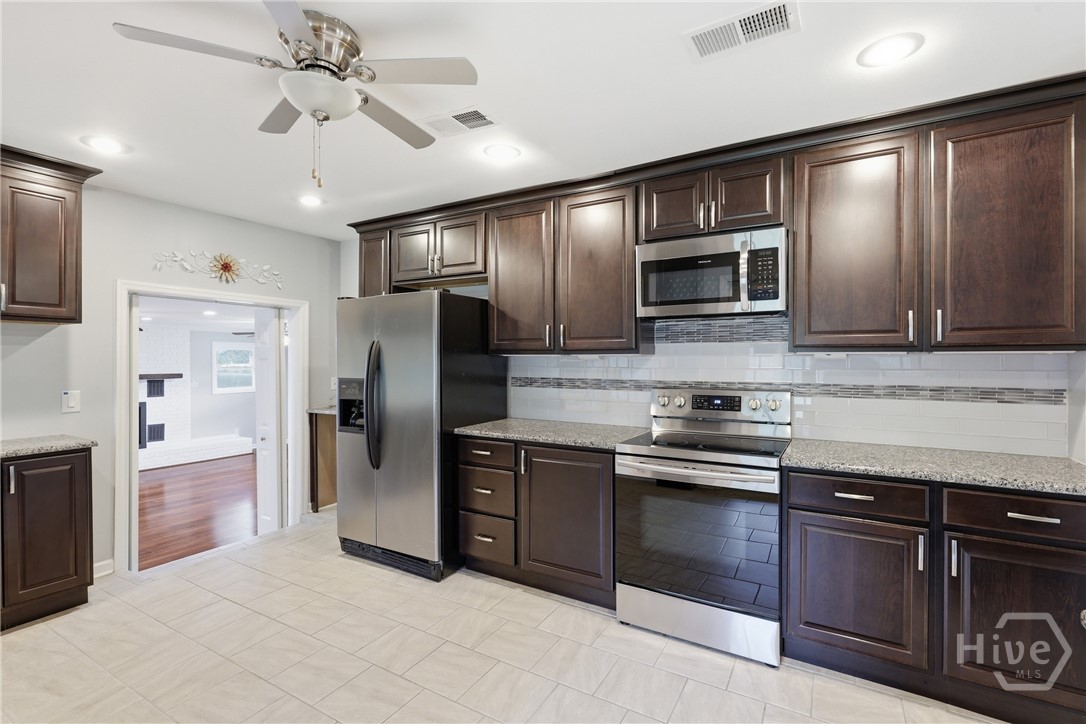 22010 Highway 46 Pembroke, GA 31321 - Photo 22 of 57