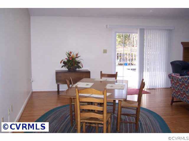 2520 Camelback Road Richmond, VA 23236 - Photo 7 of 10 Other - Dining Area