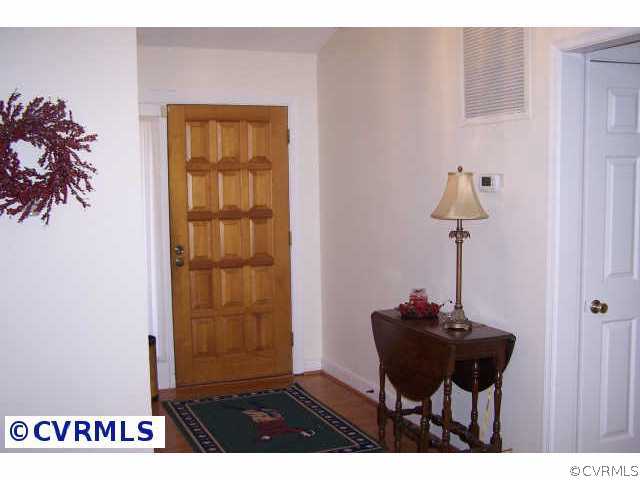 2520 Camelback Road Richmond, VA 23236 - Photo 8 of 10 Other - Entrance Foyer