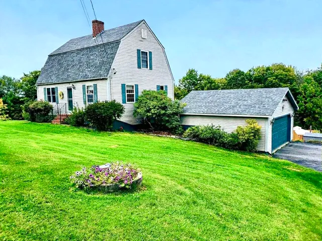 $299,900 | 28 Messina, Skowhegan, ME 04976