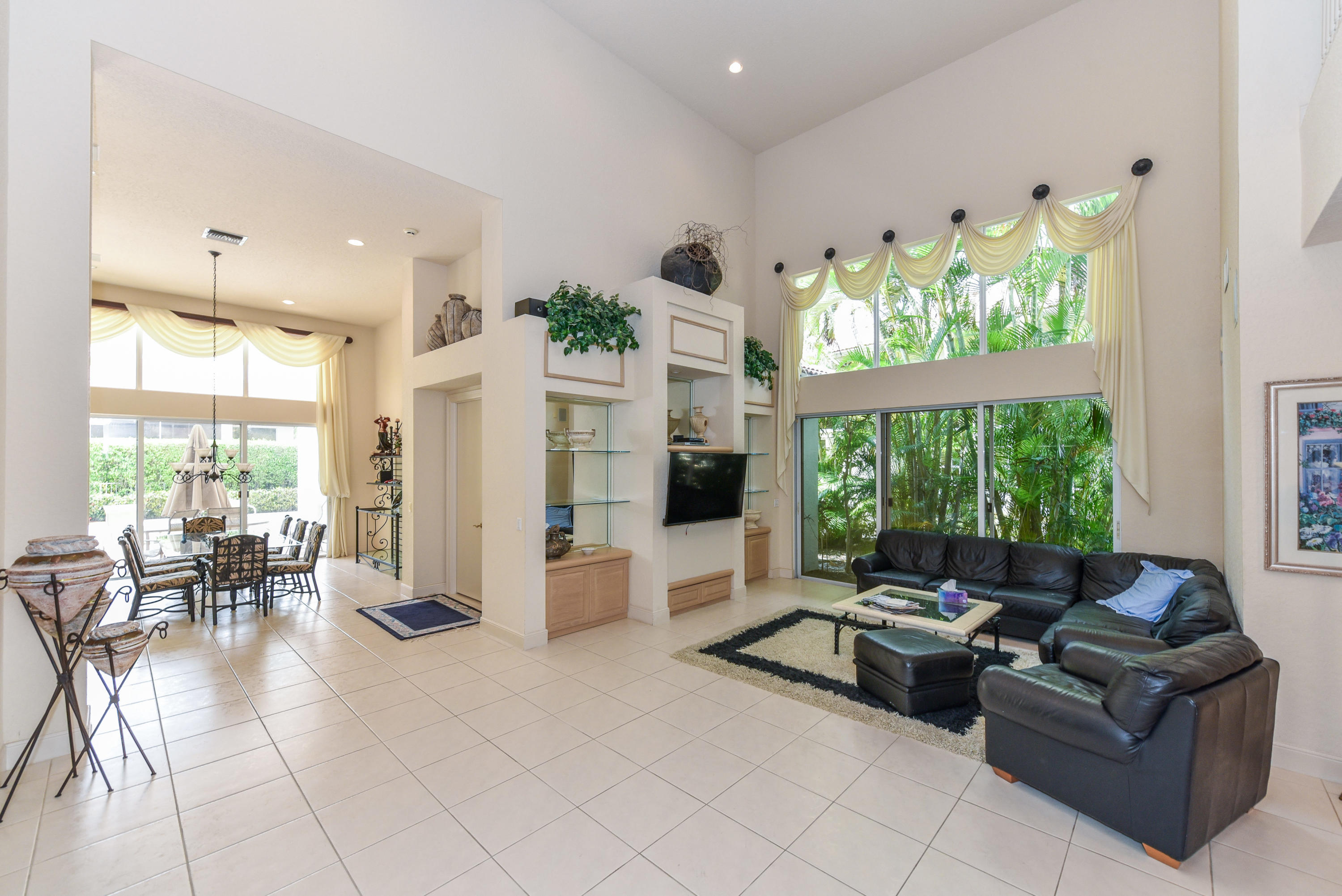 4146 Briarcliff Circle Boca Raton, FL 33496 - Photo 4 of 30 4146 NW Briarcliff Cir Boca-print-004-00