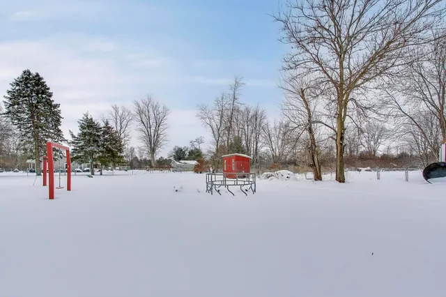 $220,000 | 1795 South 350 East, Knox, IN 46534