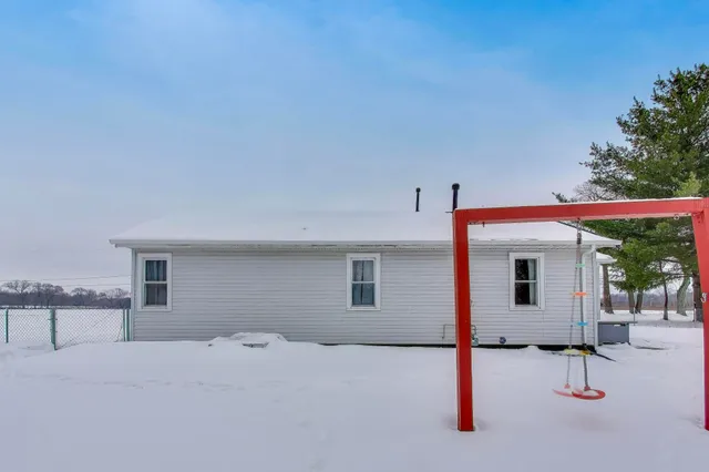 $220,000 | 1795 South 350 East, Knox, IN 46534