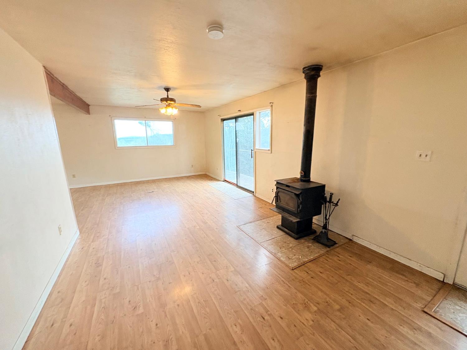 12063 Woodacre Road Grass Valley, CA 95949 - Photo 15 of 73