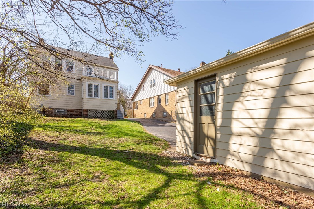 3815 Tremont Road Cleveland Heights, OH 44121 - Photo 28 of 31