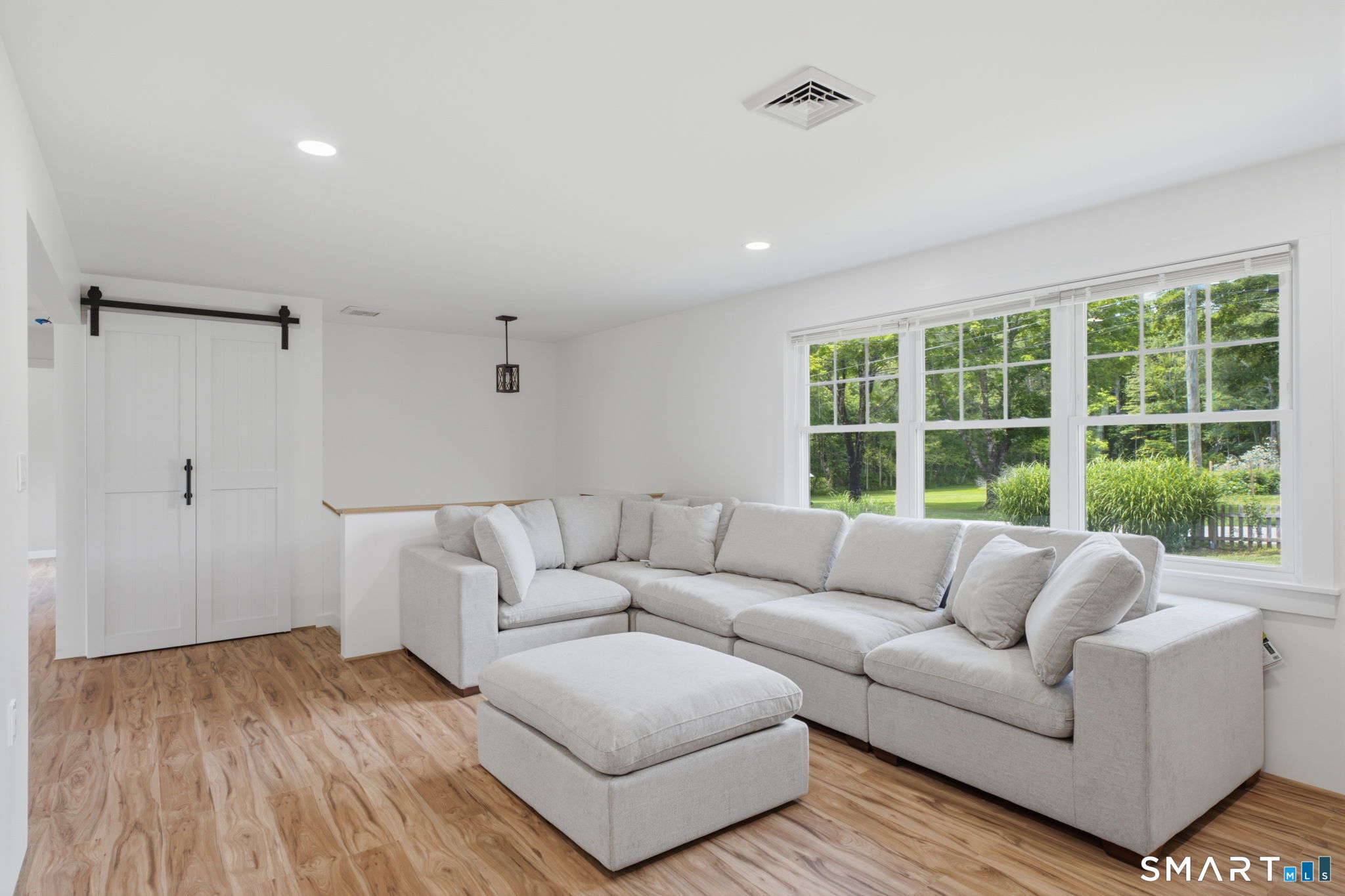 33 Jennings Lane Windham, CT 06280 - Photo 6 of 40