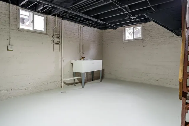 $239,900 | 2114 Cumberland Street, Rockford, IL 61103