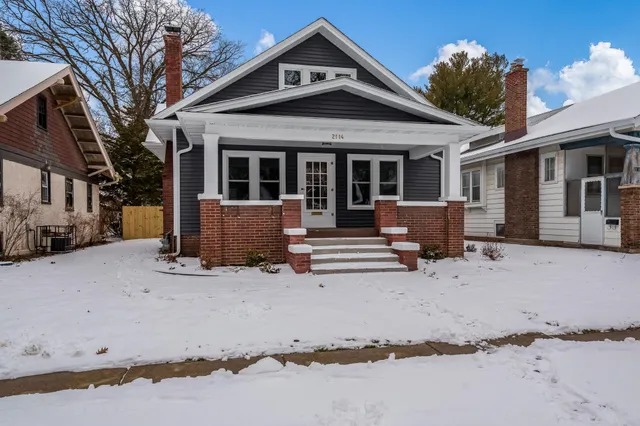 $249,900 | 2114 Cumberland Street, Rockford, IL 61103
