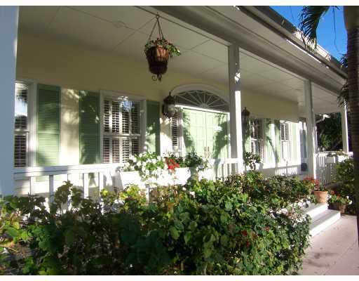 62 South River Road Stuart, FL 34996 - Photo 1 of 7 Gallery Image 1