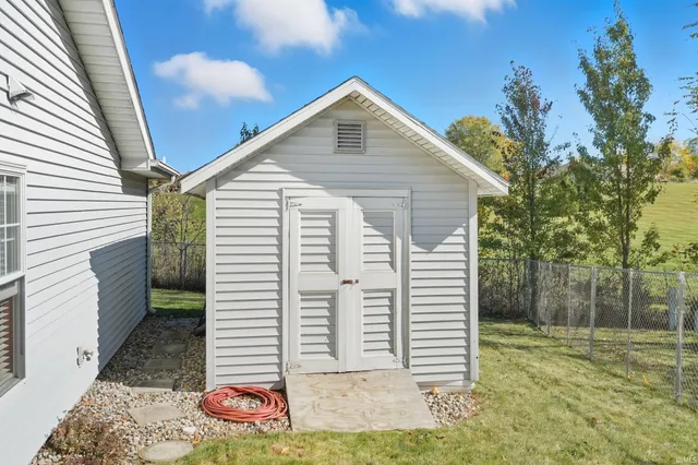 $248,500 | 712 Taylor Lane, Albion, IN 46701