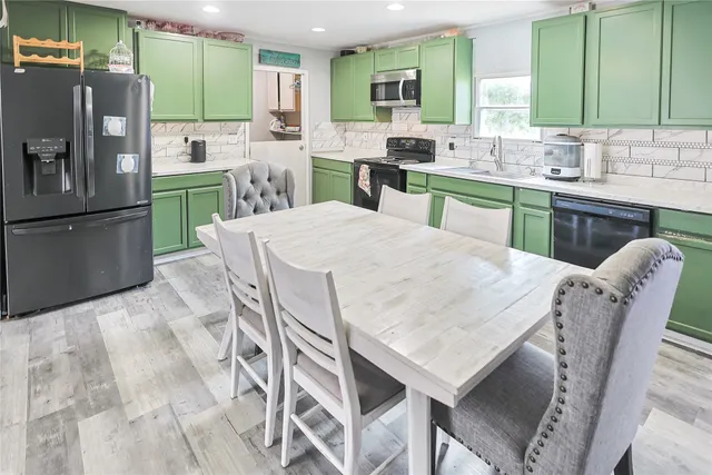 $255,000 | 11105 32nd 1/2 Street, Santa Fe, TX 77510