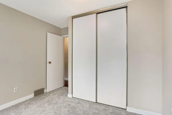 $2,495 | 8616 Windward Circle, Eden Prairie, MN 55344