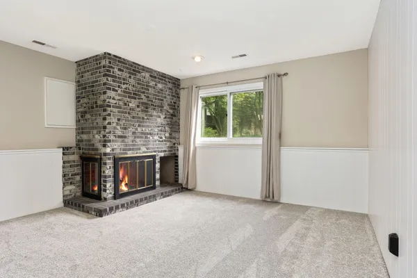 $2,495 | 8616 Windward Circle, Eden Prairie, MN 55344