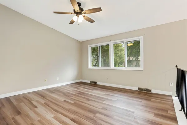 $2,495 | 8616 Windward Circle, Eden Prairie, MN 55344