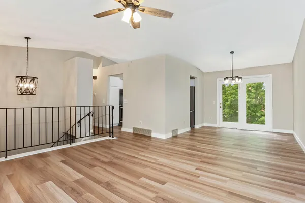 $2,495 | 8616 Windward Circle, Eden Prairie, MN 55344