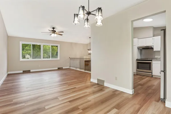 $2,495 | 8616 Windward Circle, Eden Prairie, MN 55344