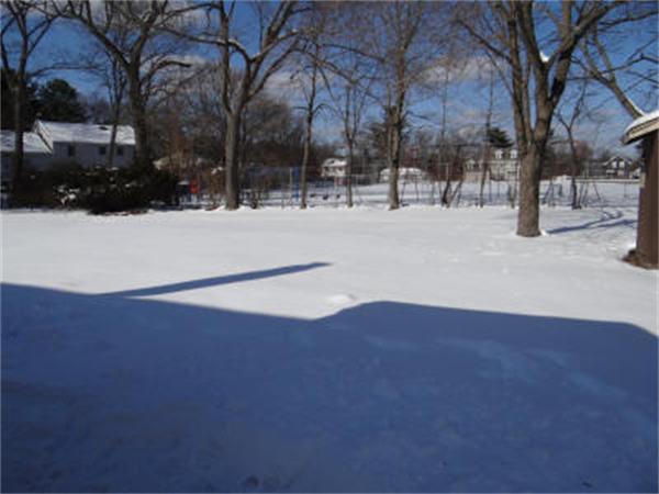 13 Fiske Road Saugus, MA 01906 - Photo 4 of 16 Gallery Image 4