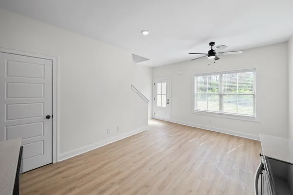 $1,475 | 330 South 7th Street, Unit B, Clarksville, TN 37040
