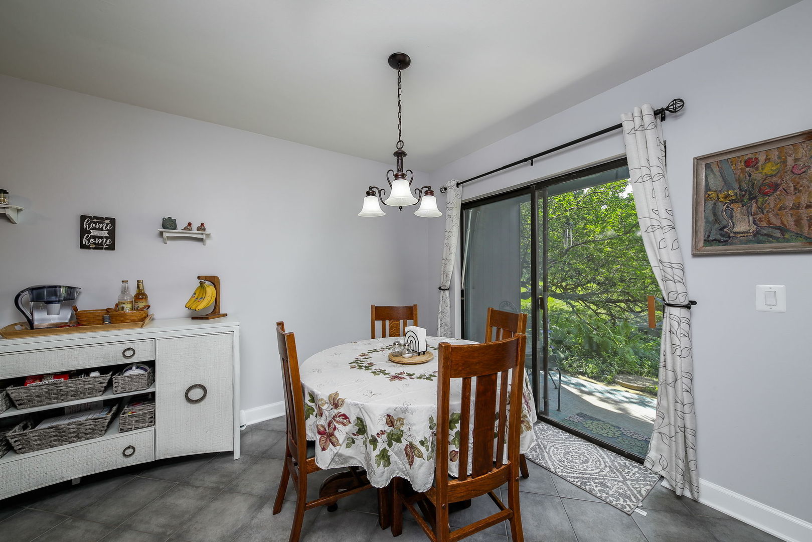 6230 Trinity Drive, Unit 1C Lisle, IL 60532 - Photo 7 of 27 a dining room with furniture and window