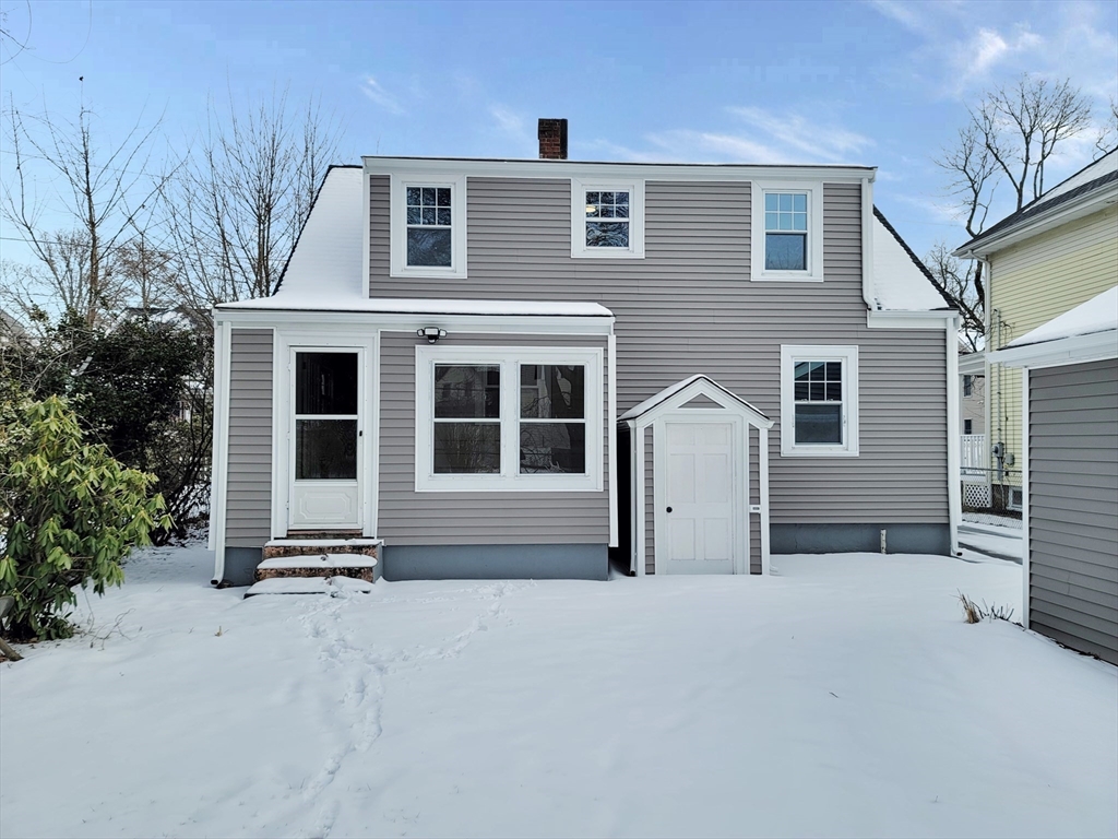 46 Pacific Street Lynn, MA 01902 - Photo 3 of 18